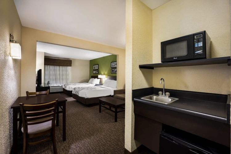 Quadruple Suite
