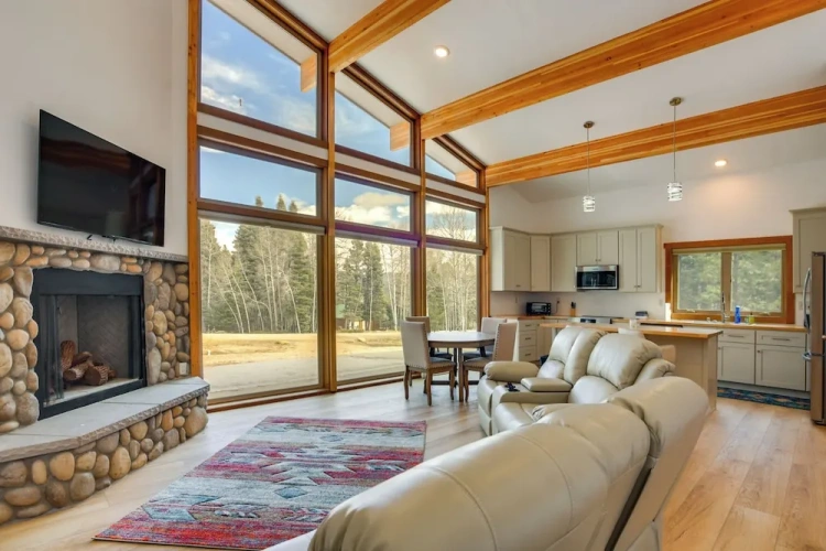 3 Bedrooms Cottage