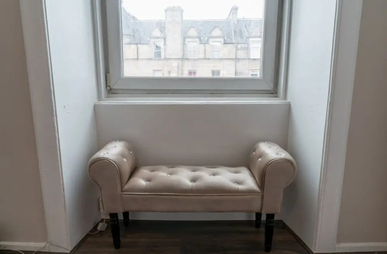 Newly Refurbished 1 Bedroom Flat