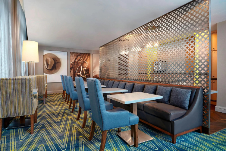Sheraton Suites Calgary Eau Claire photo 18
