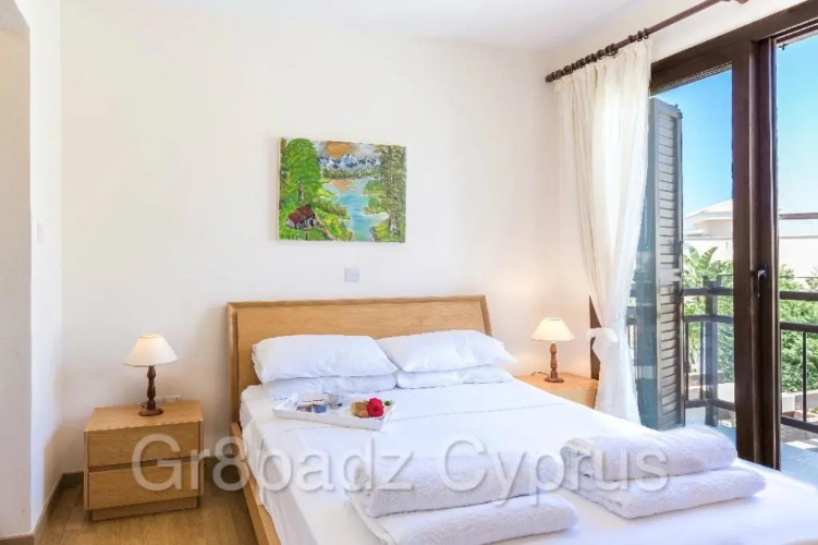 Gr8padz Summer Breeze Villa