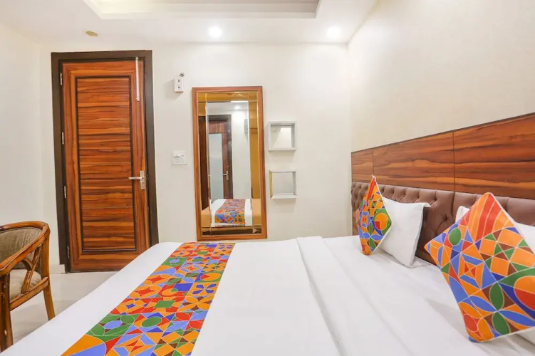 Fabhotel Gold Inn