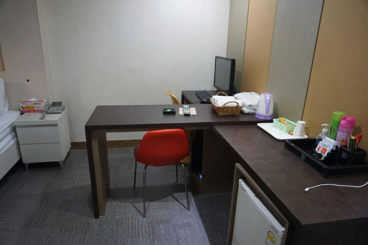 2 Days and 1 Night Hotel