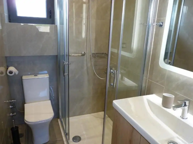 Comfort Suites and Rooms