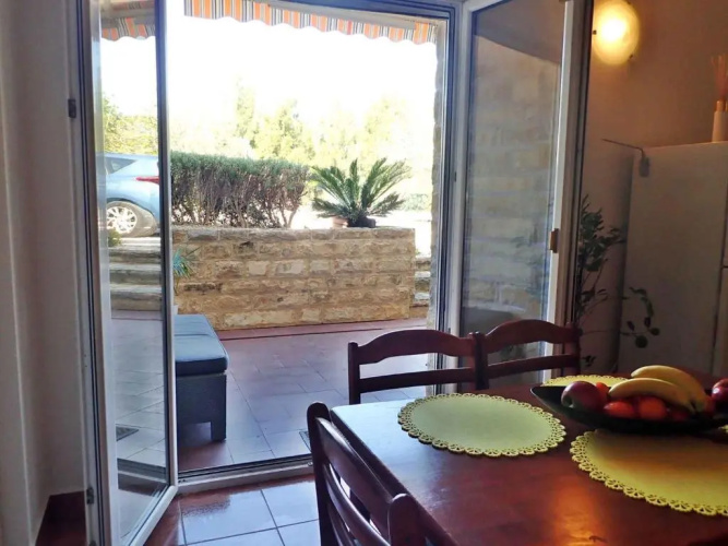 Apartments in Jasenice 41709