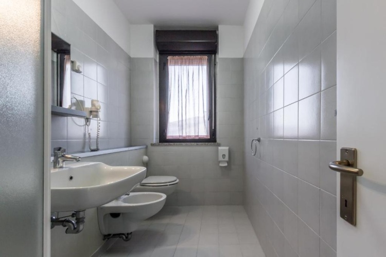Standard Twin room with balcony