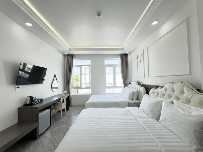 Paris Hotel