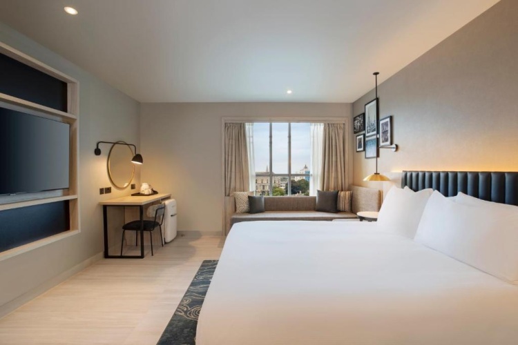 Standard room with river view