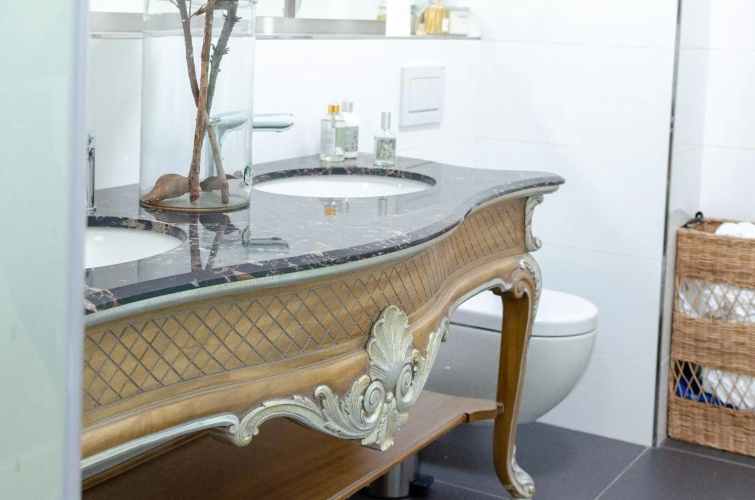 Private Penthouse Suite