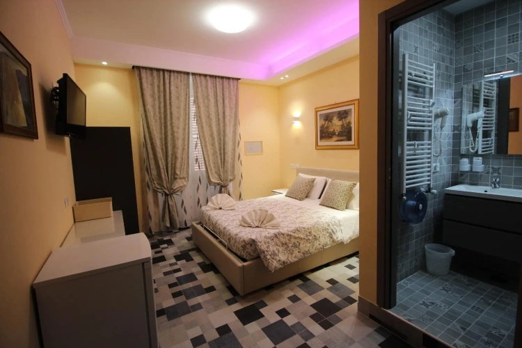 Standard Quadruple room