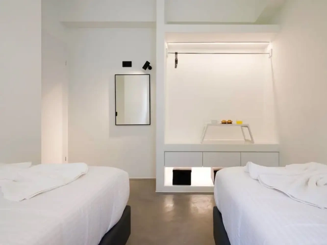 2 Bedrooms Villa