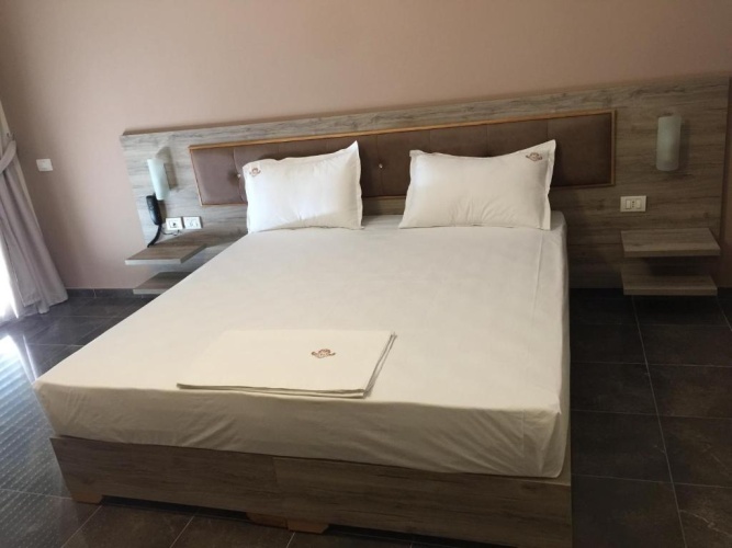 Deluxe room with balcony and with view