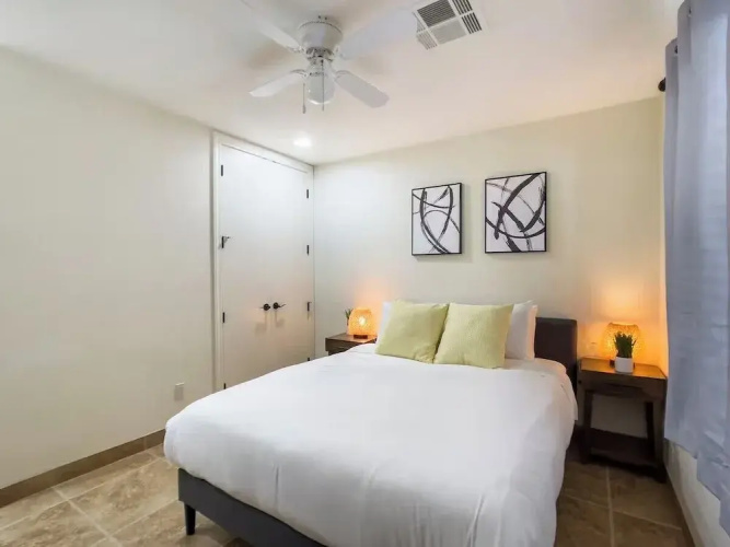 Chandler oasis with pool & hot tub