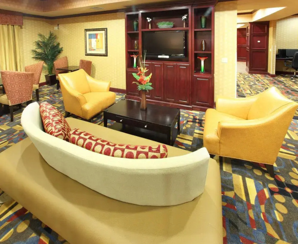 Holiday Inn Express Van Buren Fort Smith Area