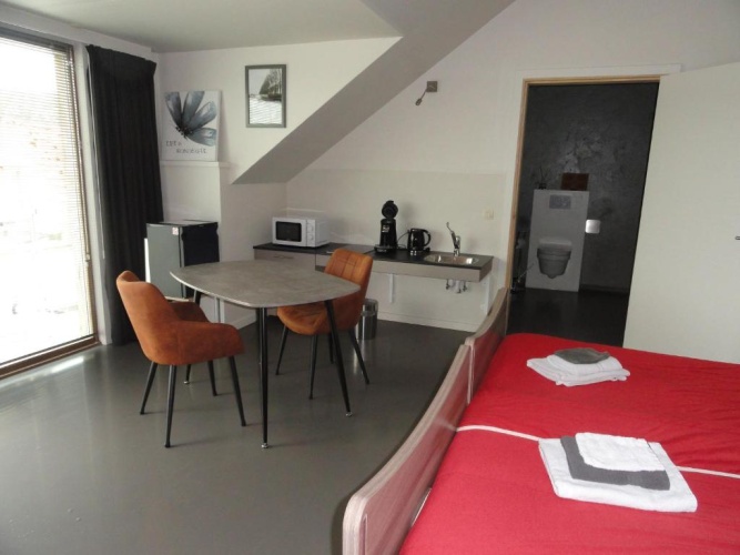 Standard Quadruple room with view