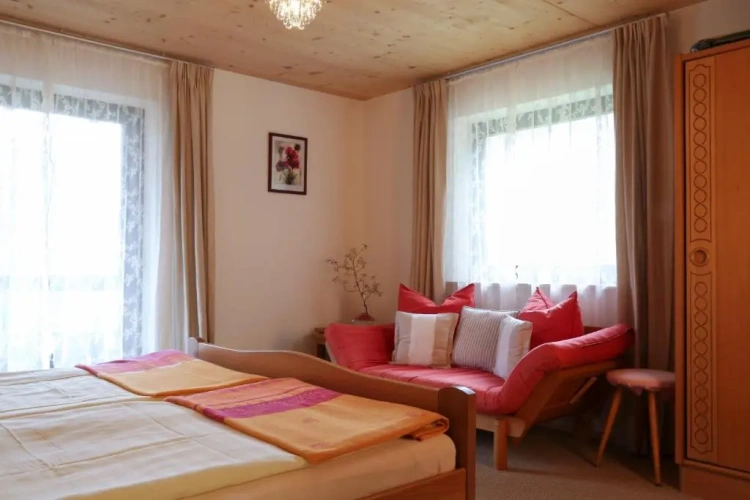 Standard Triple room with balcony and with mountain view