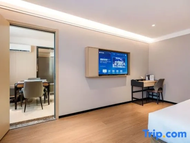 1 Bedroom Deluxe Suite