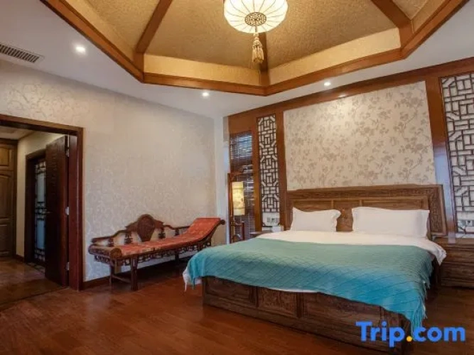 Luxury Family Suite