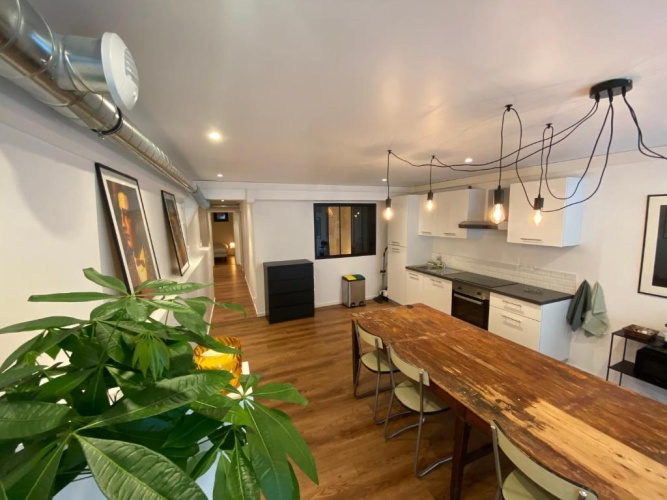 Deluxe Apartment