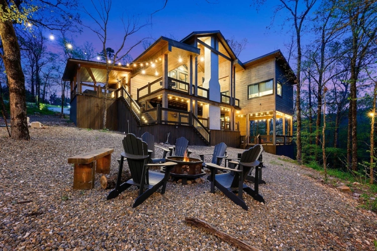 3 Bedrooms Cottage