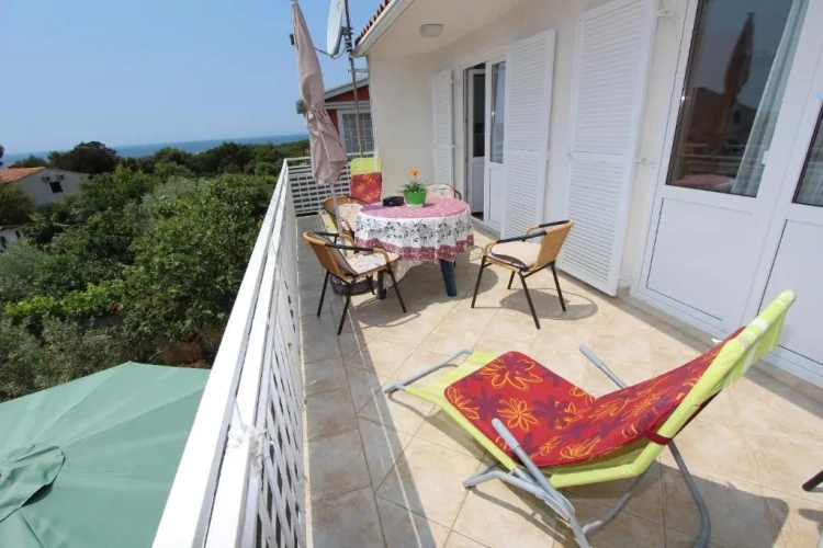 2 Bedrooms Apartment with balcony and with sea view