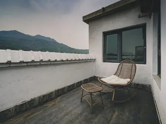 Luzhuang Courtyard
