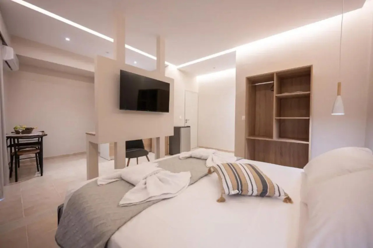 Blue Wave Suites - Ixia
