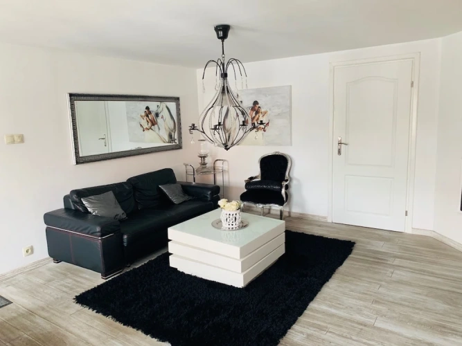 Grand Apartment