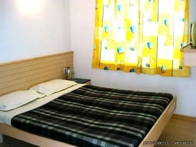 Snooze Inn