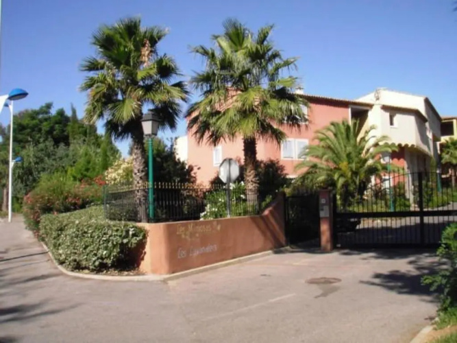 Appartement Cavalaire-sur-Mer, 3 pièces, 6 personnes - FR-1-100-206