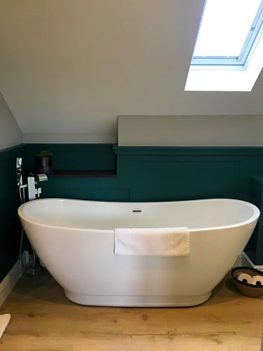 Cliff Farmhouse BB Suites