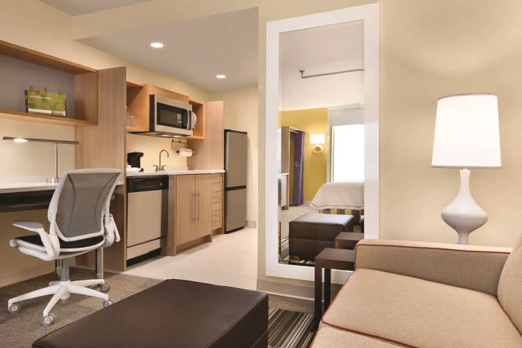 Quadruple Suite