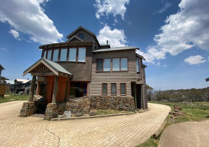 Double Chalet