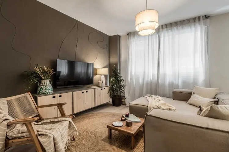 Andujar - 3 Bedrooms in Trafalgar