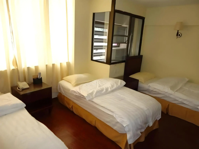 Aditya Hotel