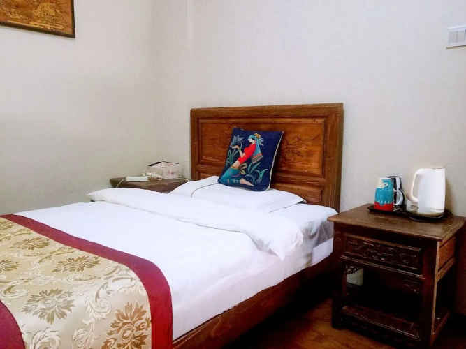 21C View Inn