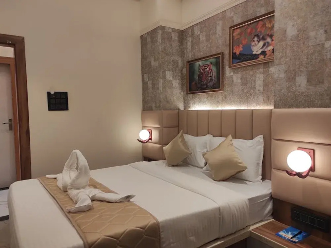 Prag Mahal Residency
