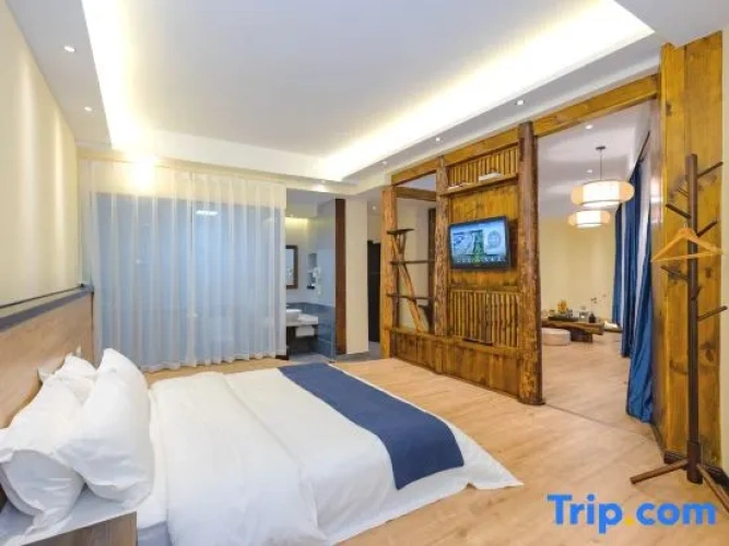 Premier room
