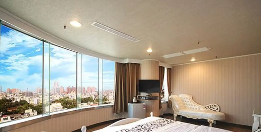 Ya Tai Hotel