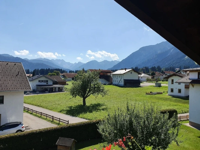 2 Bedrooms Apartment with balcony and with view