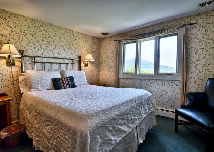 Darby Field Inn & Restaurant
