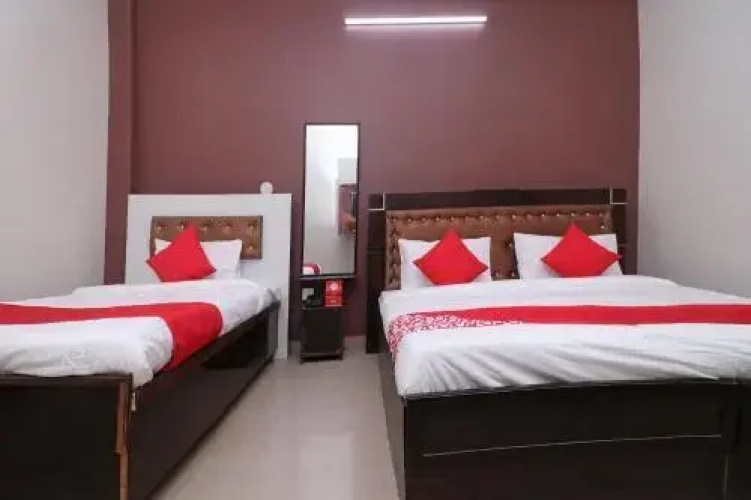 OYO 27029 Home Stay