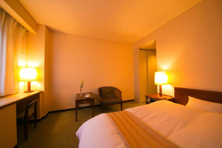 Plaza Hotel Itakura