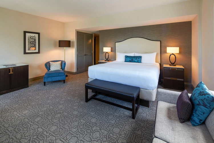 InterContinental Chicago Magnificent Mile by IHG