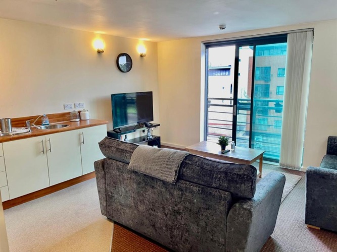 2 Bedrooms Apartment