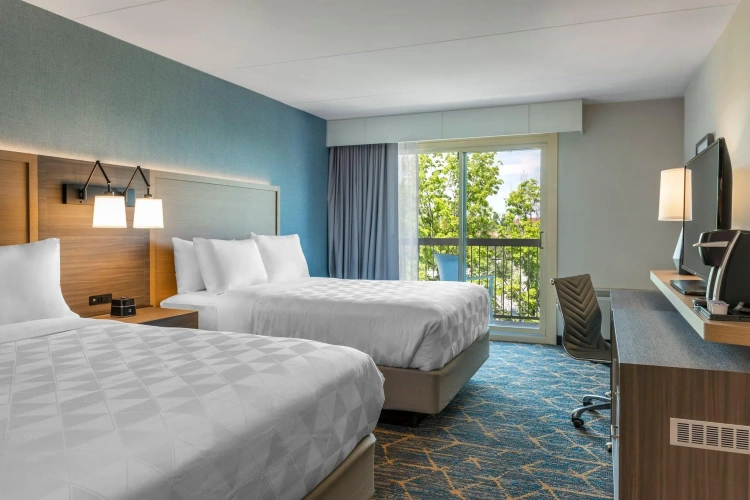 Standard Quadruple room with balcony