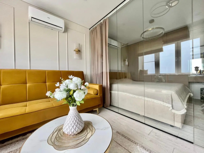 Фотография номера квартиры Вид на небо на улице Революции 1905 года 35