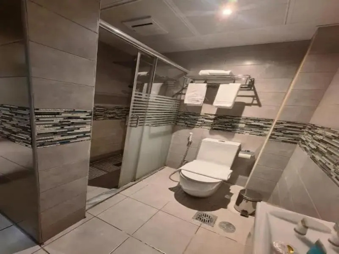 Dan Pelatinum Hotel