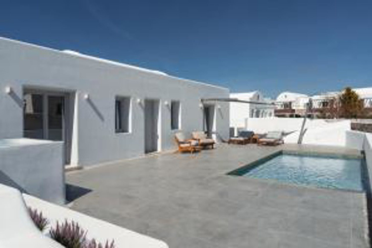 Oikos Santorini Living Concept