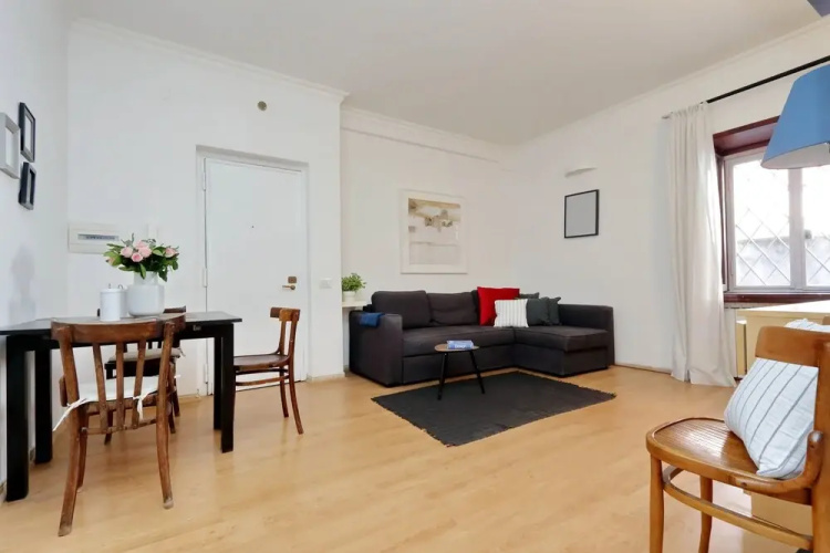 St Peter Mediatrice Apartment